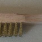 Handbürste Messing gewellt 3-reihig