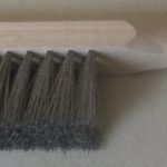 Handfeger mit Stahldrahtbesatz