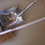 Handschaufe aus VA mit langem Kokoshandfeger als SET